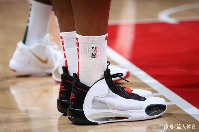 中国男篮全队28次失误 杨瀚森6次王岚嵚5次