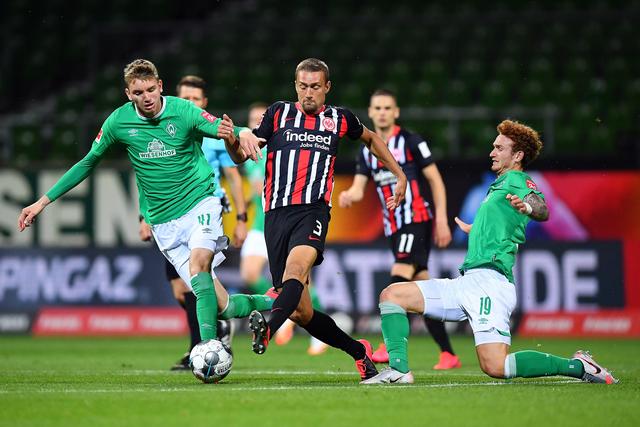 周琦20+20皮特森空砍60+12+7 广东险胜吉林